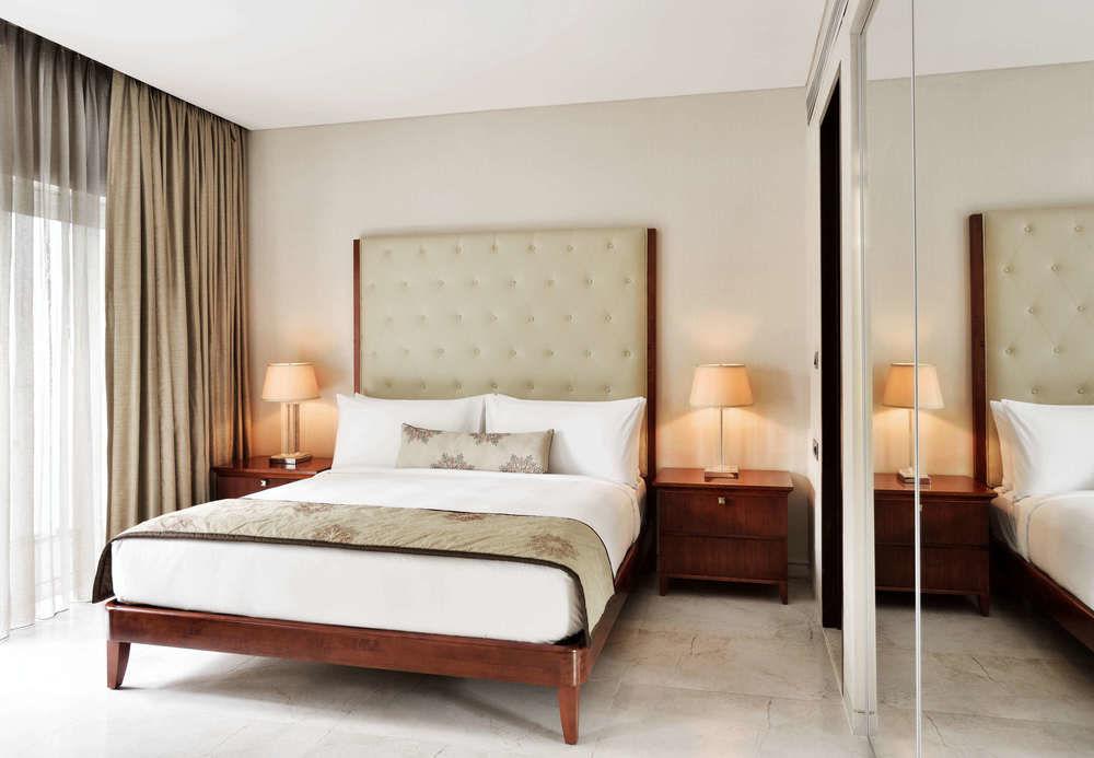 Marriott Suites Пуна Экстерьер фото
